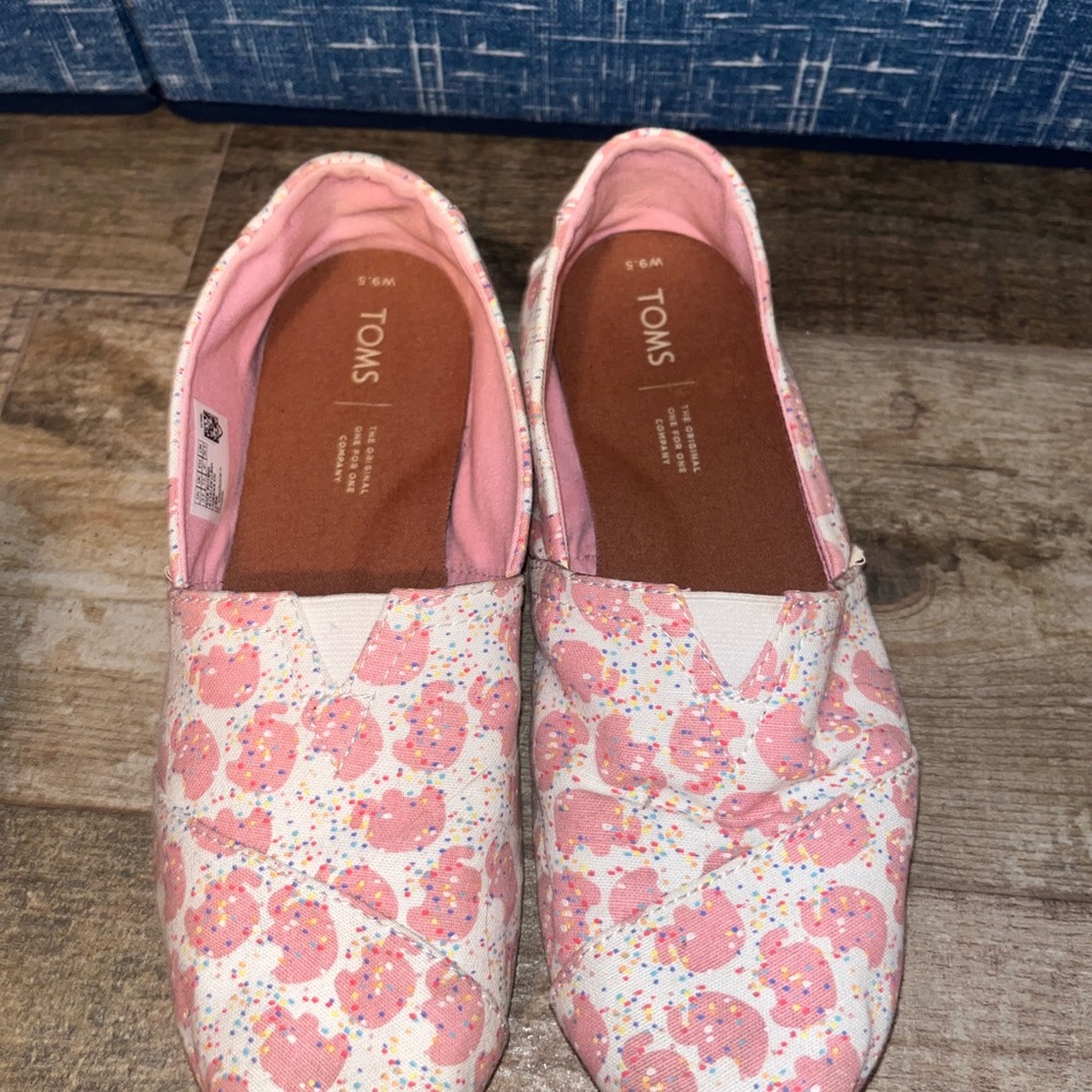 TOMS Pink and White Animal Cracker Slip-Ons
